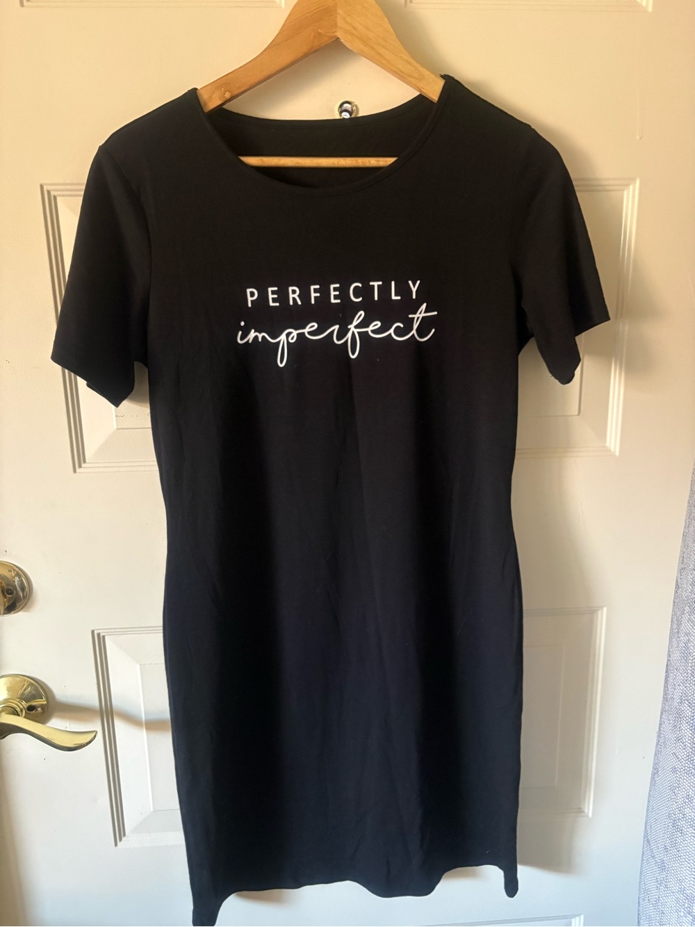 SHEIN Black Casual Tee Dress with White Tag Detail